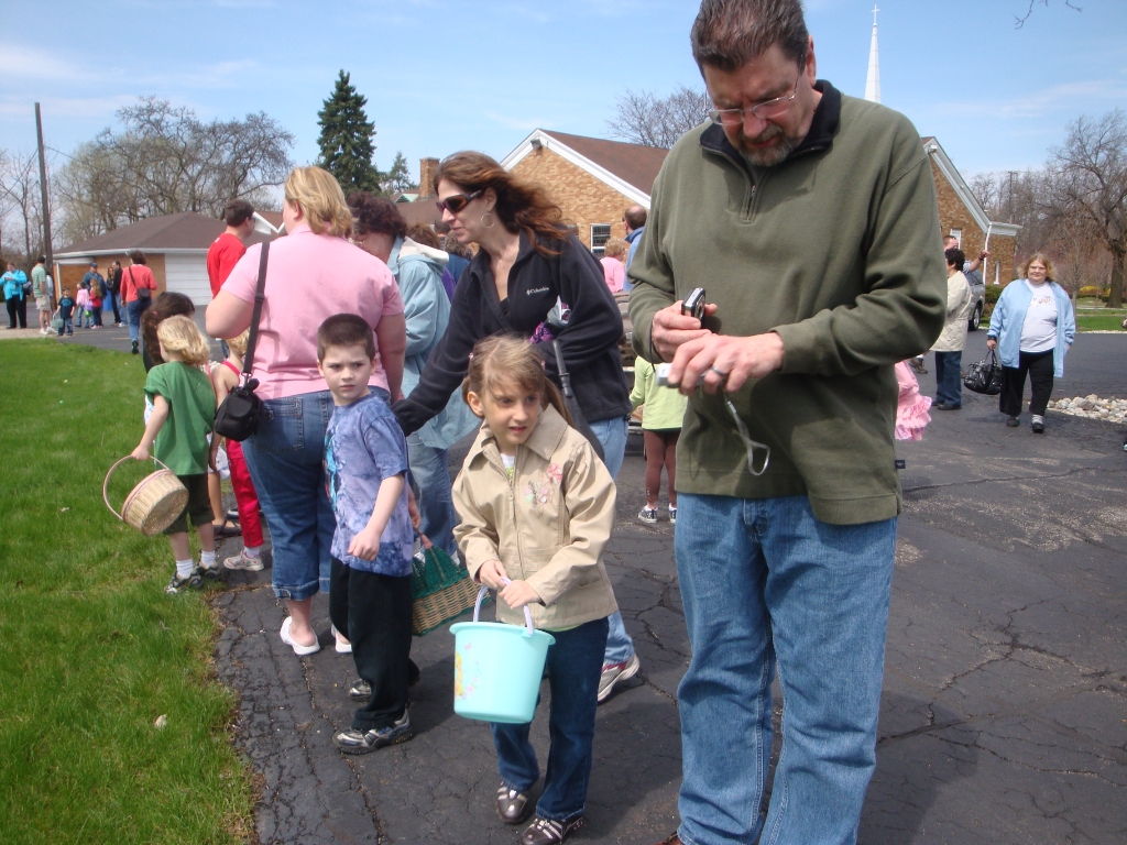 04-23-11 Easter Egg Hunt